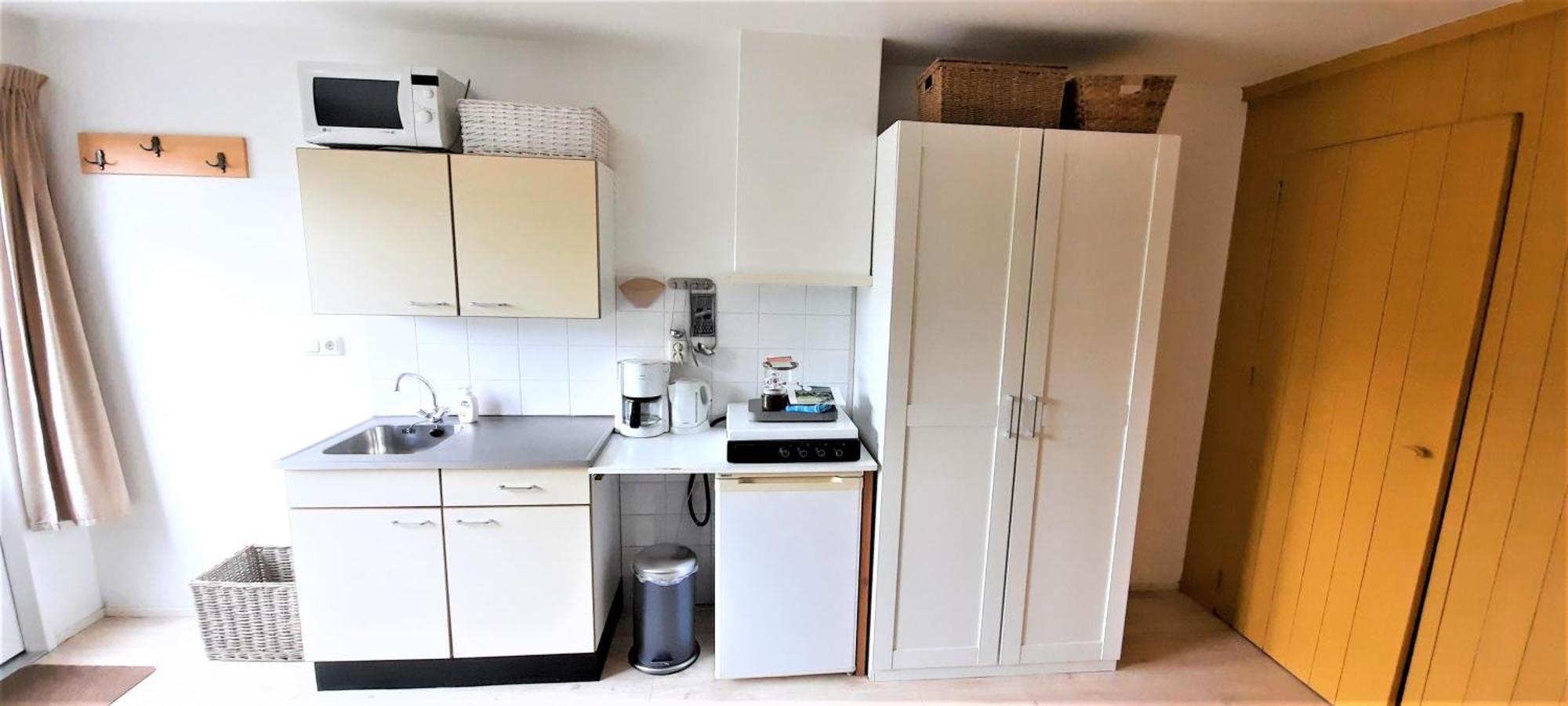 Appartement 2 Met Terras Aan De Tuin Van Op De Roemte Baflo المظهر الخارجي الصورة